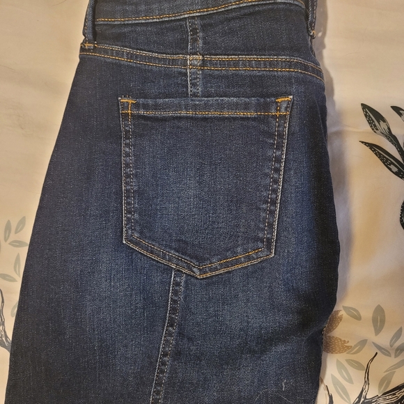 Denim short skirt - Picture 3 of 4